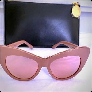 Stella McCartney shades … barely worn